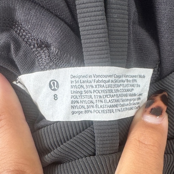 Ribbed Back-Twist Yoga Bra
*Light Support C/D Cup
Graphite Grey - Picture 2 of 4